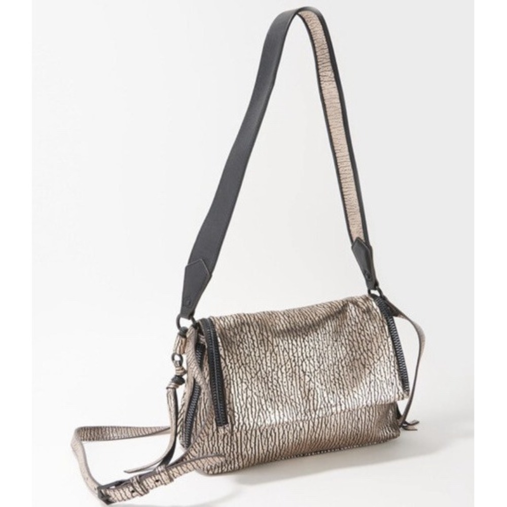 Aimee Kestenberg Leather Shoulder Bag Night Young zip gold crossbody A393694